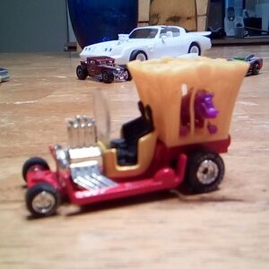 Johnny lightning dragging wagon